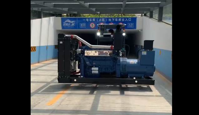 房地產(chǎn)小區(qū)備用電源300KW發(fā)電機組已到達用戶現(xiàn)場交付使用